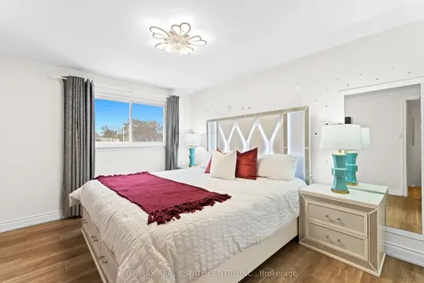 42 Lauderdale Road Brampton ON L6V 2B7