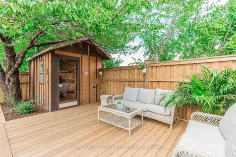 42 Lauderdale Road Brampton ON L6V 2B7