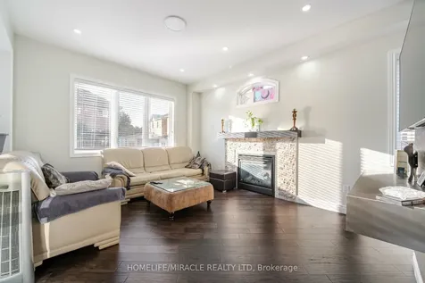 10 Smoothrock Trail Brampton ON L6R 0S5