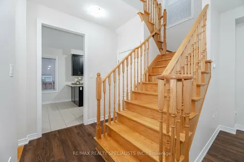 90 Truro Circle Brampton ON L7A 4E5