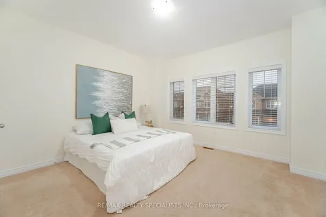 90 Truro Circle Brampton ON L7A 4E5