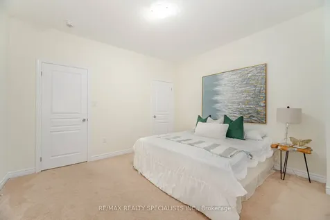 90 Truro Circle Brampton ON L7A 4E5