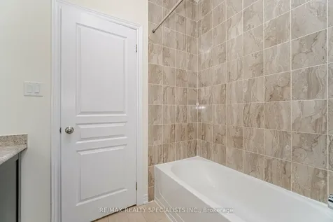 90 Truro Circle Brampton ON L7A 4E5