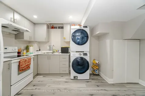 90 Truro Circle Brampton ON L7A 4E5