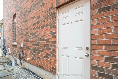 90 Truro Circle Brampton ON L7A 4E5