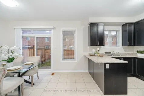 90 Truro Circle Brampton ON L7A 4E5