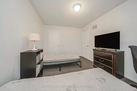 90 Monaco Court Brampton ON L7A 1X2