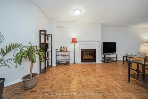 90 Monaco Court Brampton ON L7A 1X2