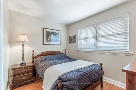 2326 Redfern Road Burlington ON L7R 1X3