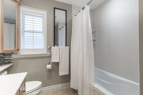 2326 Redfern Road Burlington ON L7R 1X3