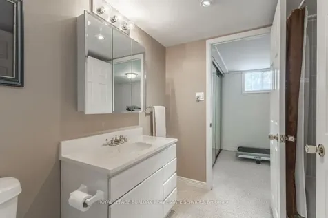 2326 Redfern Road Burlington ON L7R 1X3