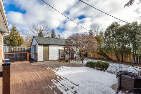 2326 Redfern Road Burlington ON L7R 1X3