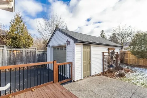 2326 Redfern Road Burlington ON L7R 1X3