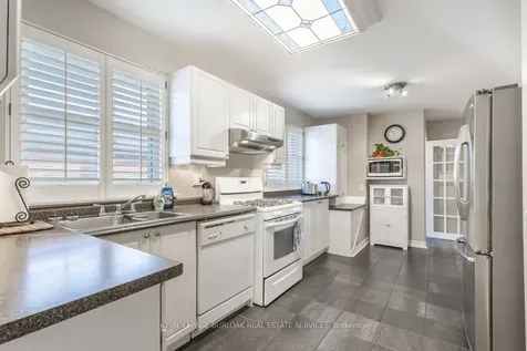 2326 Redfern Road Burlington ON L7R 1X3