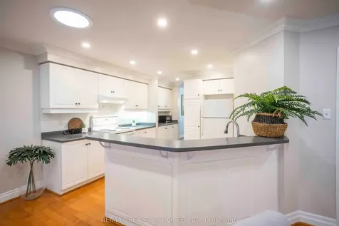 31 Silktop Trail Brampton ON L6R 2K6