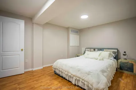 31 Silktop Trail Brampton ON L6R 2K6