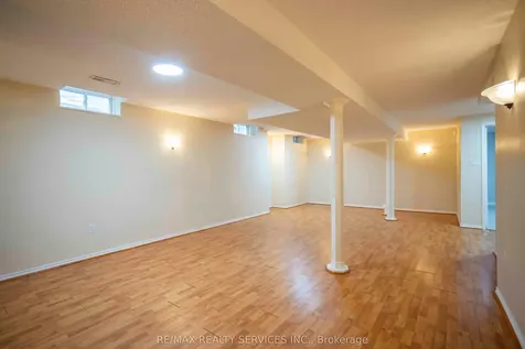 31 Silktop Trail Brampton ON L6R 2K6