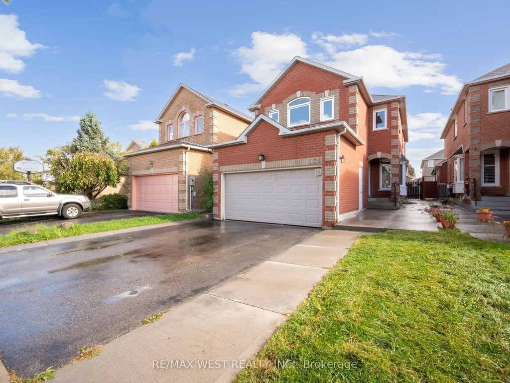 126 Sandmere Avenue Brampton ON L6Z 4A3