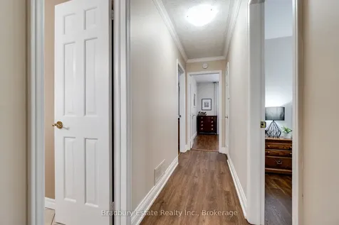 2232 Ireland Drive Burlington ON L7P 3E9