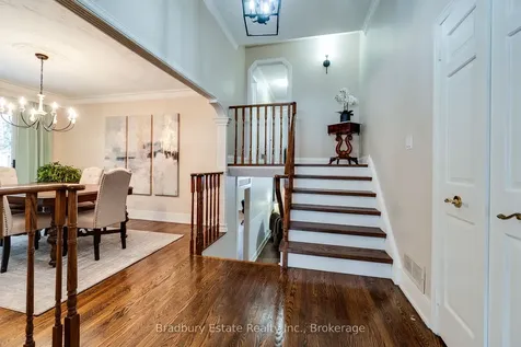 2232 Ireland Drive Burlington ON L7P 3E9