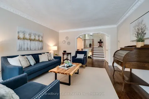 2232 Ireland Drive Burlington ON L7P 3E9