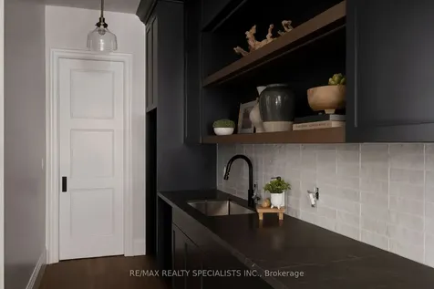 13 Mulloy Court Caledon ON L7E 4J1