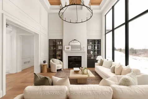 13 Mulloy Court Caledon ON L7E 4J1