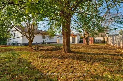 5470 Randolph Crescent Burlington ON L7L 3C5