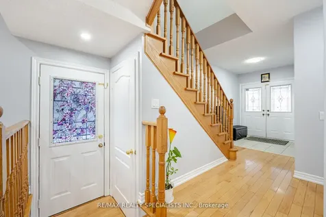 76 Dewridge Court Brampton ON L6R 3C1