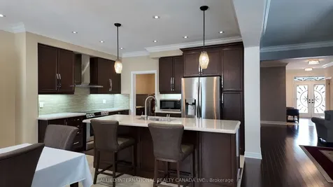 110 Apple Valley Way Brampton ON L6P 3X1