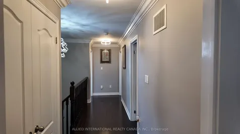 110 Apple Valley Way Brampton ON L6P 3X1