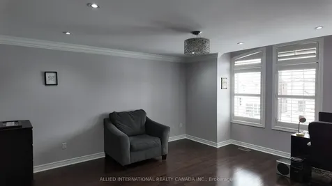 110 Apple Valley Way Brampton ON L6P 3X1