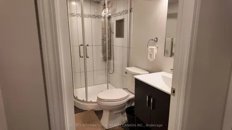 110 Apple Valley Way Brampton ON L6P 3X1