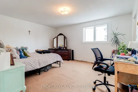 42 Wildercroft Avenue Brampton ON L6V 4E8