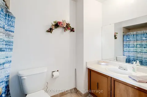 42 Wildercroft Avenue Brampton ON L6V 4E8