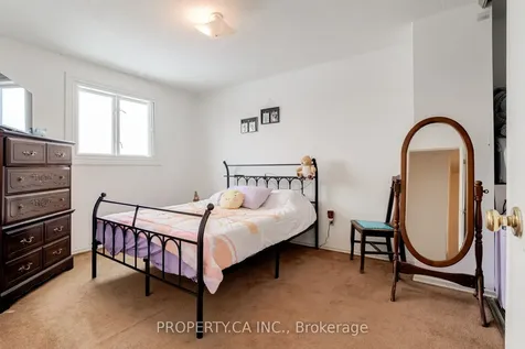 42 Wildercroft Avenue Brampton ON L6V 4E8