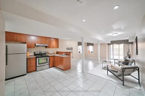 42 Pennyroyal Crescent Brampton ON L6S 6J7