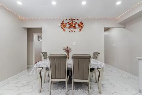 67 Stoneledge Circle Brampton ON L6R 1G8