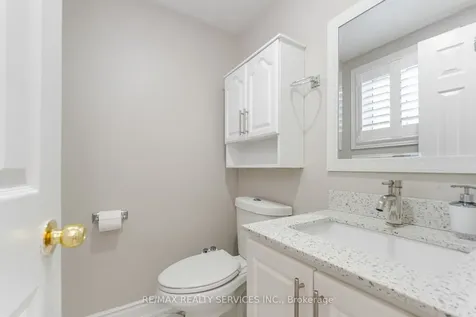 67 Stoneledge Circle Brampton ON L6R 1G8