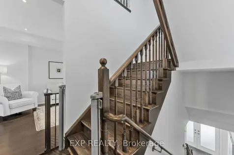 80 Oakmore Lane Brampton ON L6Y 6H5