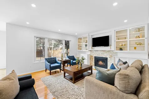 2112 Berwick Drive Burlington ON L7M 4B3