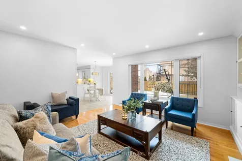 2112 Berwick Drive Burlington ON L7M 4B3