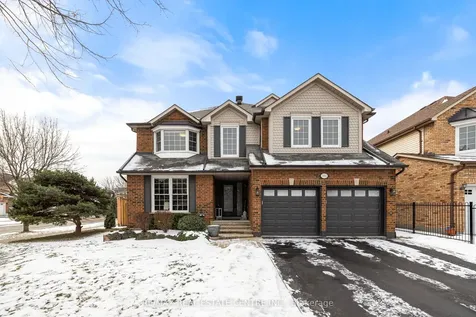 2112 Berwick Drive Burlington ON L7M 4B3