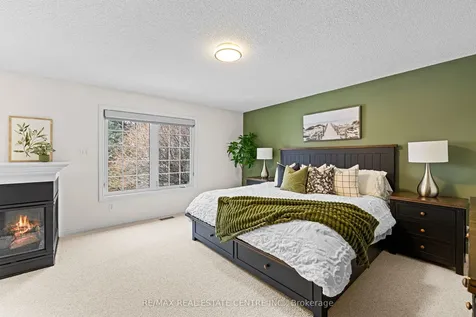 2112 Berwick Drive Burlington ON L7M 4B3