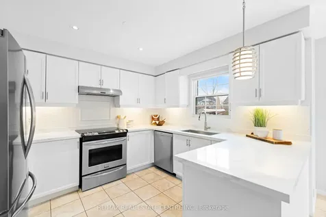 2112 Berwick Drive Burlington ON L7M 4B3