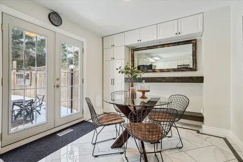 1416 Charles Drive Burlington ON L7P 2C9