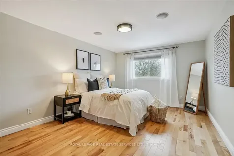 1416 Charles Drive Burlington ON L7P 2C9