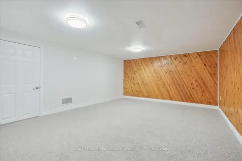 1416 Charles Drive Burlington ON L7P 2C9