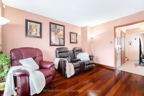 10 Oleander Crescent Brampton ON L6Z 2C2