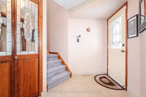 10 Oleander Crescent Brampton ON L6Z 2C2